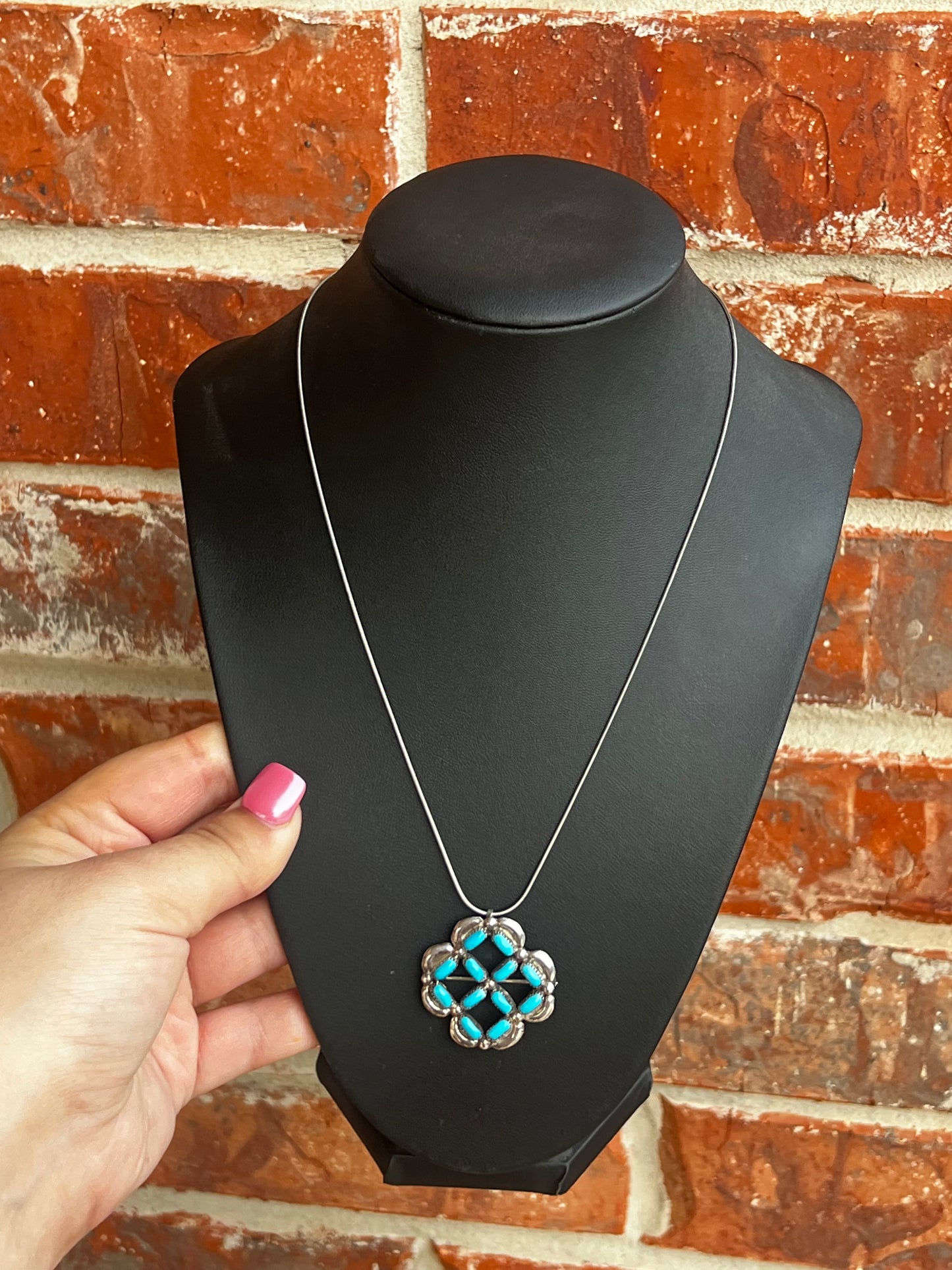 Pendant necklace