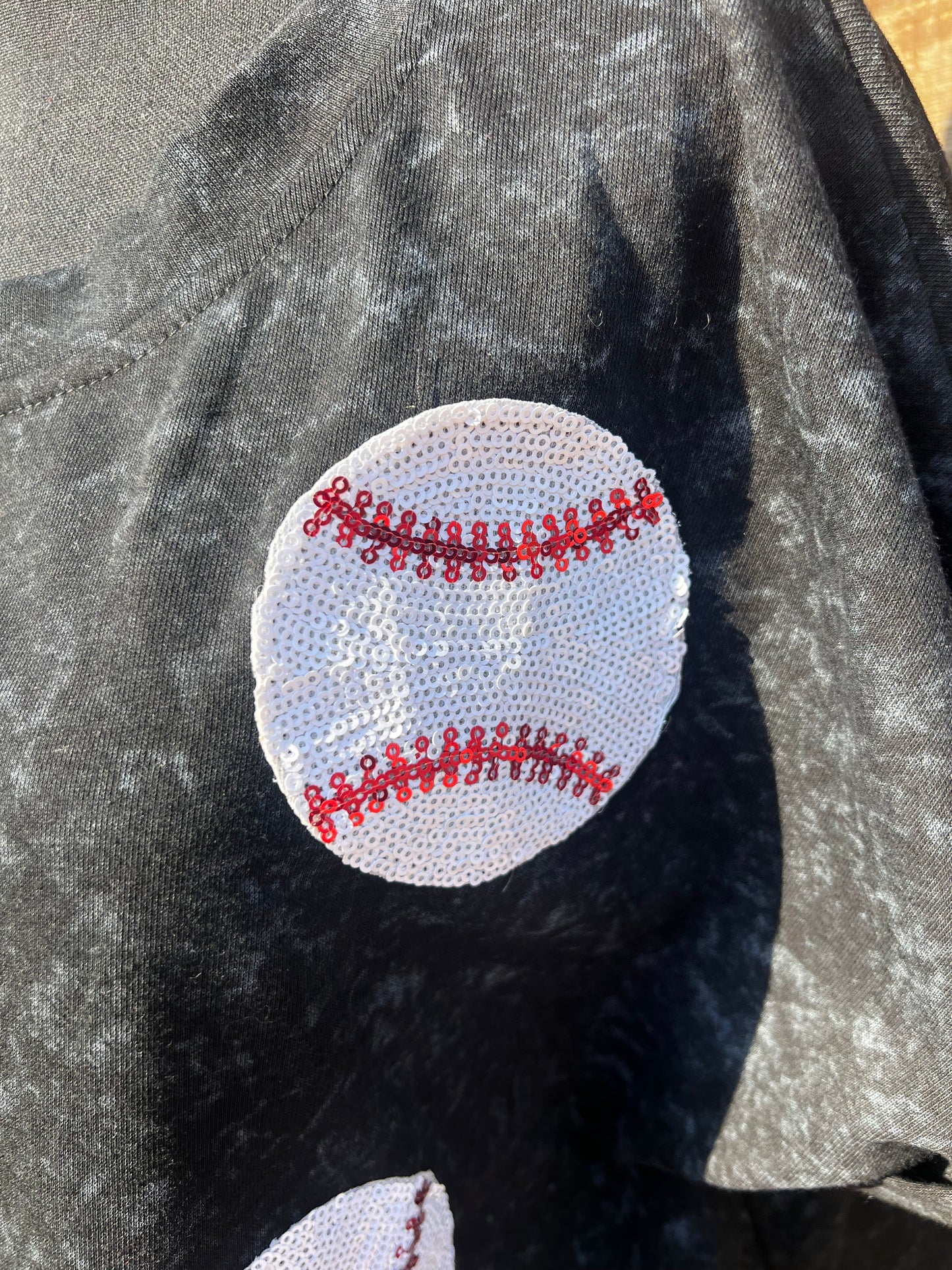 Baseball tee