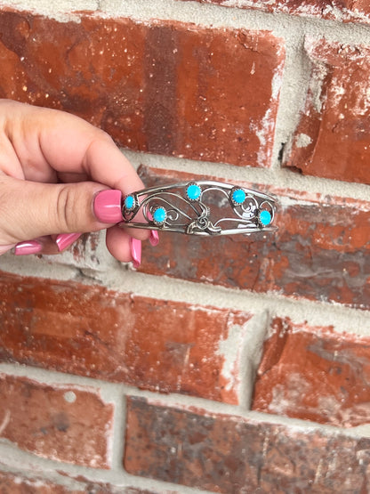 5 stone cuff