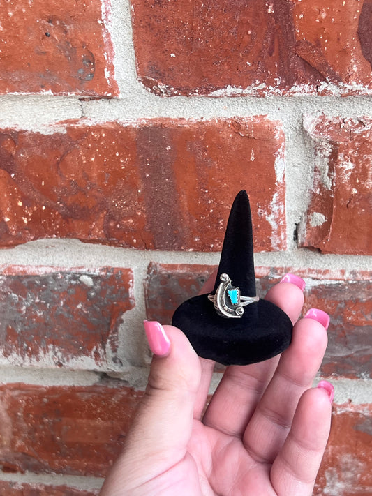 Size 71/2 dainty ring