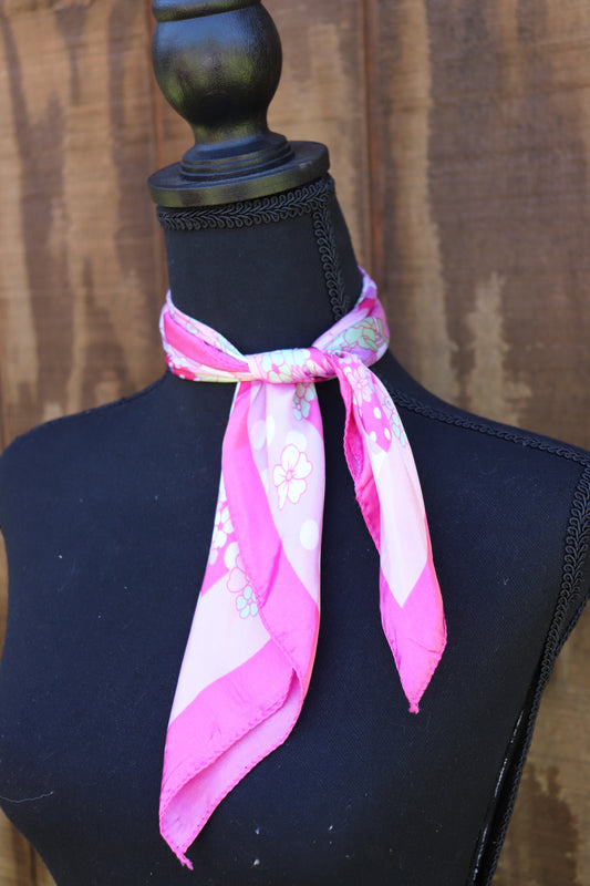 Pink twilly