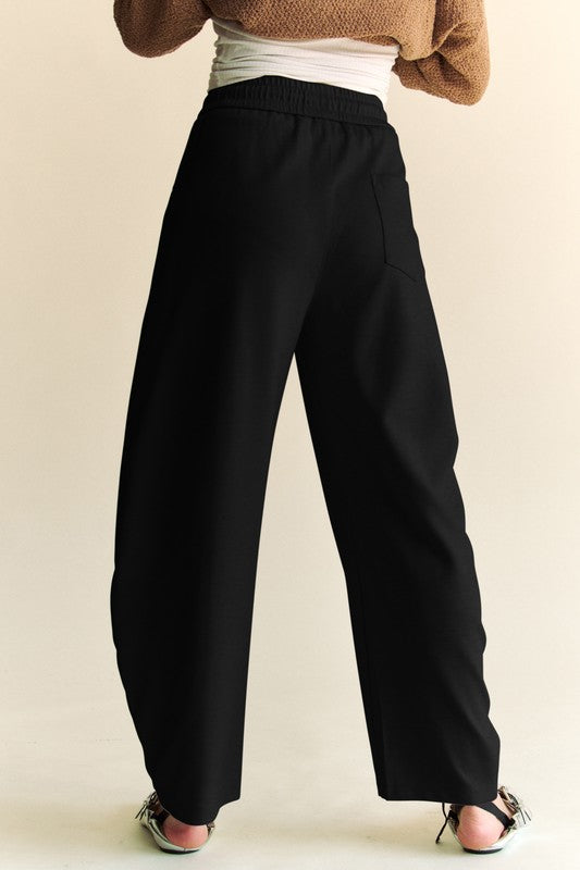 Black barrel pants